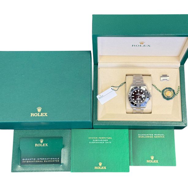 Rolex Submariner 126610 LN Image 4